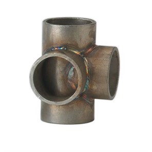 Stamped Flush Welding Side Outlet Tee for 1.25<span>"</span> pipe or 1.66<span>"</span> tube diameter made from type 304 stainless steel. Best suited for welded applications.
